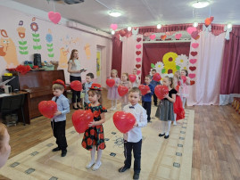 8 марта 8 марта.